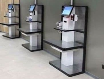 Goedkeuring krijgen van een medewerker bij de zelfscankassa - Perfectionisme coaching Goedkeuring krijgen van een medewerker bij de zelfscankassa - Perfectionisme coaching